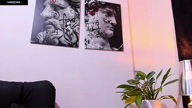 CruzVega online show from 11/29/25, 11:08