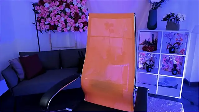 Snapshot of Elainebeness chatting on 02/11/26, 07:30 Elainebeness online show from 02/11/26, 07:30