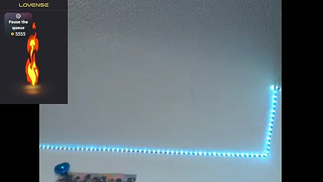 lorenitha 20 online show from 10/26/25, 12:16