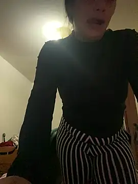 Snapshot of Miss_oliviaa chatting on 02/27/26, 11:49 Miss oliviaa online show from 02/27/26, 11:49