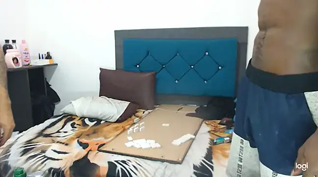 logannth online show from 03/09/25, 06:06