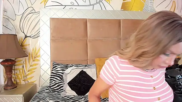 amazing dolltsx online show from 12/06/24, 07:12