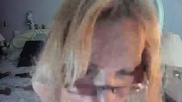 Snapshot of amazing_dolltsx chatting on 01/18/26, 04:22 amazing dolltsx online show from 01/18/26, 04:22