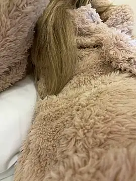 fofinhaa12 online show from 02/15/26, 08:49