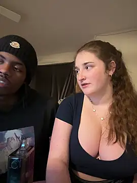 Snapshot of MarcusAndMarissa4ev chatting on 01/16/25, 08:00 MarcusAndMarissa4ev online show from 01/16/25, 08:00