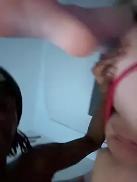 Snapshot of MarcusAndMarissa4ev chatting on 01/22/25, 11:34 MarcusAndMarissa4ev online show from 01/22/25, 11:34