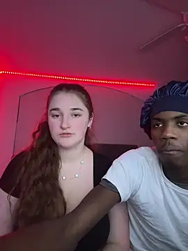 Snapshot of MarcusAndMarissa4ev chatting on 02/05/25, 12:27 MarcusAndMarissa4ev online show from 02/05/25, 12:27