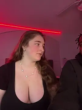 Snapshot of MarcusAndMarissa4ev chatting on 03/12/25, 07:24 MarcusAndMarissa4ev online show from 03/12/25, 07:24