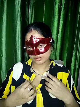 Snapshot of bigtitsqueen chatting on 02/27/26, 04:18 bigtitsqueen online show from 02/27/26, 04:18