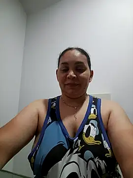 Snapshot of MirandaSoto chatting on 04/09/26, 03:50 MirandaSoto online show from 04/09/26, 03:50