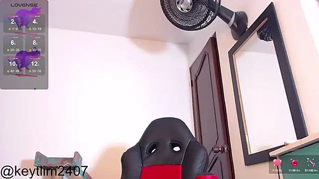 Snapshot of SweetAndrea_ss chatting on 01/13/25, 11:30 SweetAndrea ss online show from 01/13/25, 11:30