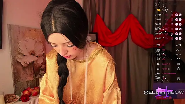 Snapshot of ellyford chatting on 03/08/25, 04:50 ellyford online show from 03/08/25, 04:50