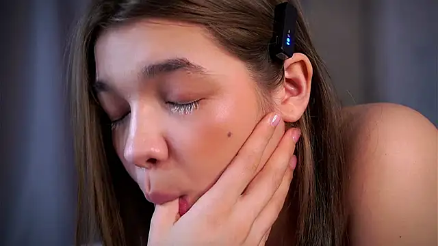 VeronaAppleberry online show from 02/18/25, 08:16