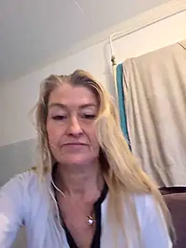 Snapshot of lisalustjouw chatting on 04/03/26, 07:39 lisalustjouw online show from 04/03/26, 07:39