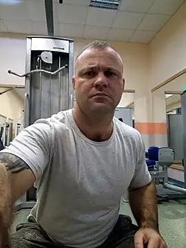 Snapshot of Crek666 chatting on 01/04/25, 08:28 Crek666 online show from 01/04/25, 08:28