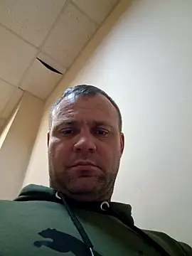 Snapshot of Crek666 chatting on 02/01/25, 04:44 Crek666 online show from 02/01/25, 04:44