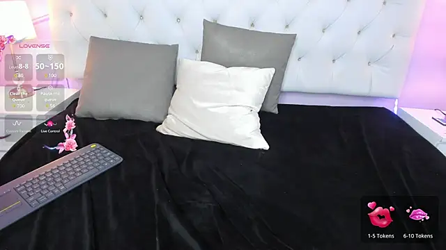 Snapshot of Nicol_Betancur chatting on 02/08/25, 07:37 Nicol Betancur online show from 02/08/25, 07:37