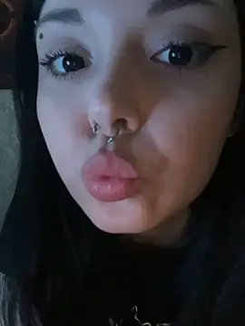 Snapshot of Pepe-pupu chatting on 03/10/25, 04:57 Pepe-pupu online show from 03/10/25, 04:57