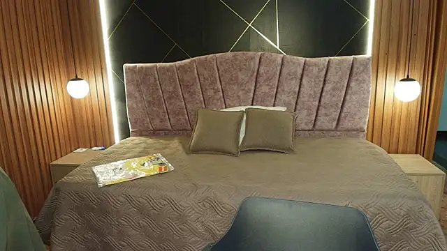NatashaMason  online show from 05/26/26, 07:32