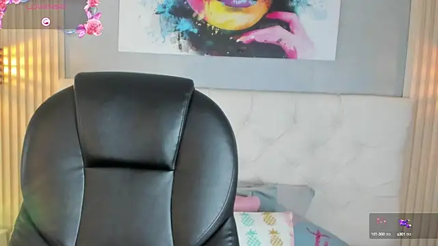 nicole  parker1 online show from 01/14/25, 02:53