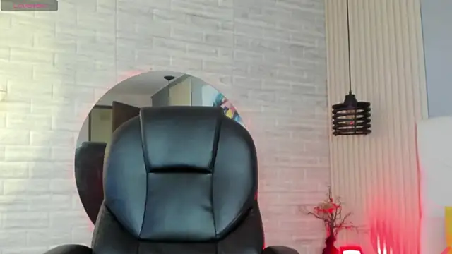 nicole  parker1 online show from 03/19/25, 12:45