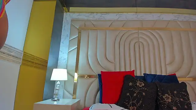 Snapshot of Bylie_Hills chatting on 01/24/25, 04:48 Bylie Hills online show from 01/24/25, 04:48