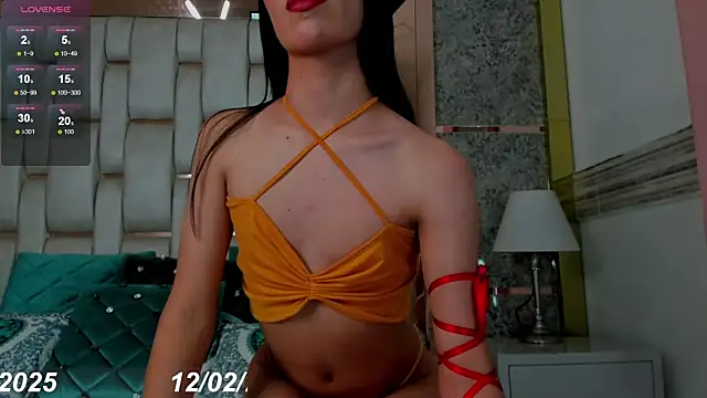 Snapshot of Bylie_Hills chatting on 02/12/25, 09:01 Bylie Hills online show from 02/12/25, 09:01