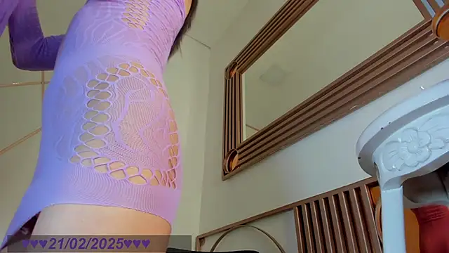 Snapshot of Bylie_Hills chatting on 02/21/25, 09:22 Bylie Hills online show from 02/21/25, 09:22