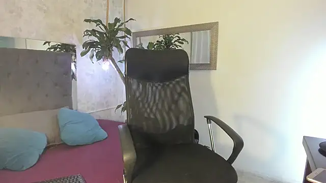 pixy 20 online show from 12/15/24, 04:18