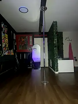 Snapshot of Luluof chatting on 10/02/25, 09:38 Luluof online show from 10/02/25, 09:38