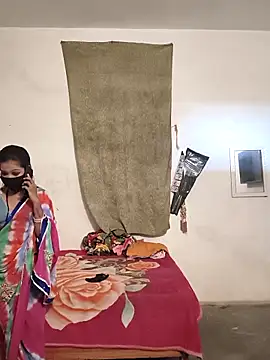 Snapshot of Lily_Baby_ chatting on 10/04/25, 01:58 Lily Baby online show from 10/04/25, 01:58