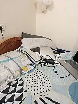 Snapshot of Ashwini_Gowda_91 chatting on 02/16/25, 04:32 Ashwini Gowda 91 online show from 02/16/25, 04:32