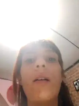 Snapshot of spacegirlll chatting on 12/15/24, 08:30 spacegirlll online show from 12/15/24, 08:30