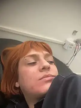 Snapshot of spacegirlll chatting on 09/26/25, 04:55 spacegirlll online show from 09/26/25, 04:55