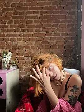 Snapshot of spacegirlll chatting on 02/22/26, 05:00 spacegirlll online show from 02/22/26, 05:00