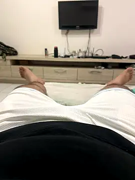 Snapshot of Your_daddy_544 chatting on 09/15/25, 01:00 Your daddy 544 online show from 09/15/25, 01:00