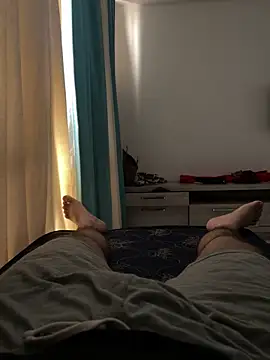 Snapshot of Your_daddy_544 chatting on 10/04/25, 10:57 Your daddy 544 online show from 10/04/25, 10:57