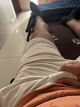 Snapshot of Your_daddy_544 chatting on 03/07/26, 08:44 Your daddy 544 online show from 03/07/26, 08:44