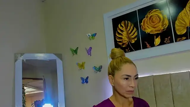 Snapshot of emagarcia chatting on 09/22/25, 01:35 emagarcia online show from 09/22/25, 01:35