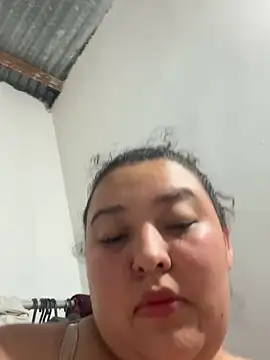 cutiepeach online show from 10/17/25, 01:31