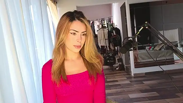 greyslopez online show from 12/17/25, 04:13