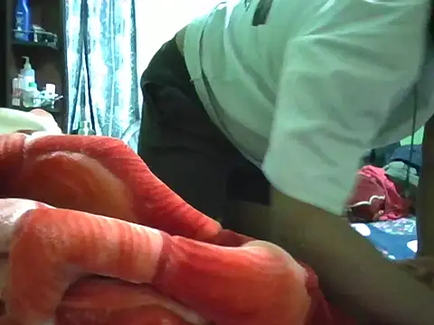 Snapshot of manoj_master chatting on 02/13/26, 09:11 manoj master online show from 02/13/26, 09:11