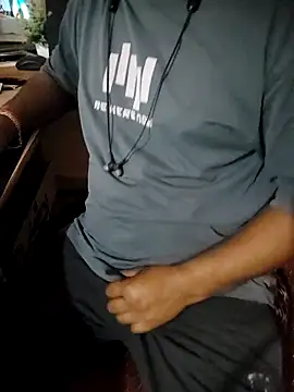 Snapshot of manoj_master chatting on 03/12/26, 05:30 manoj master online show from 03/12/26, 05:30