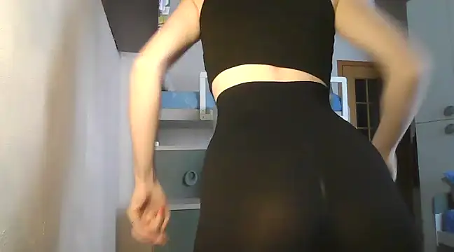 Snapshot of Feli_blue chatting on 12/05/24, 09:06 Feli blue online show from 12/05/24, 09:06