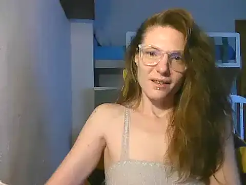 Snapshot of Feli_blue chatting on 12/16/24, 09:03 Feli blue online show from 12/16/24, 09:03