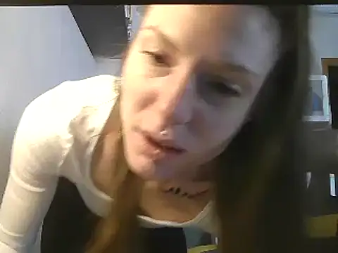 Snapshot of Feli_blue chatting on 12/17/24, 09:50 Feli blue online show from 12/17/24, 09:50