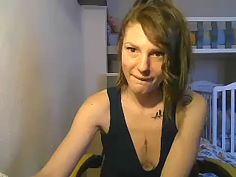 Snapshot of Feli_blue chatting on 02/11/25, 11:54 Feli blue online show from 02/11/25, 11:54