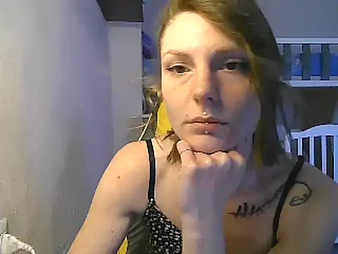 Snapshot of Feli_blue chatting on 02/17/25, 11:55 Feli blue online show from 02/17/25, 11:55