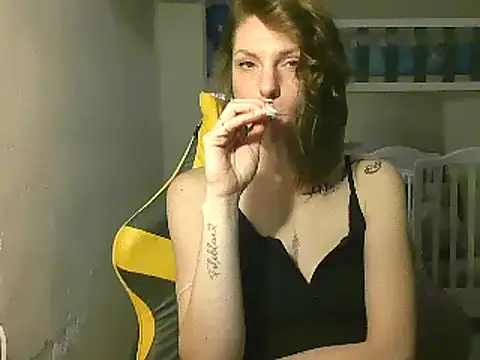 Snapshot of Feli_blue chatting on 02/19/25, 05:06 Feli blue online show from 02/19/25, 05:06