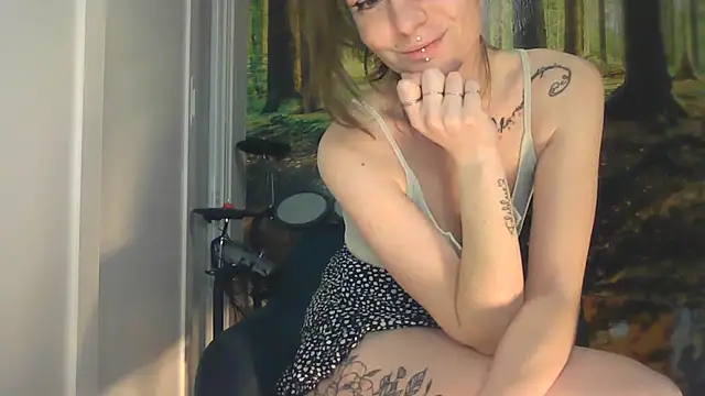 Snapshot of Feli_blue chatting on 03/13/26, 11:44 Feli blue online show from 03/13/26, 11:44